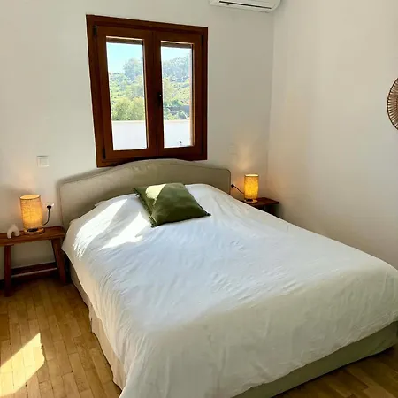 Patmian Charm In 3-bed Lägenhet Skala